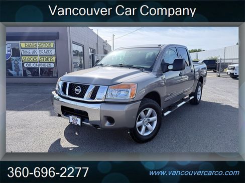 Used 2008 Nissan Titan SE AWD/4WD image 2