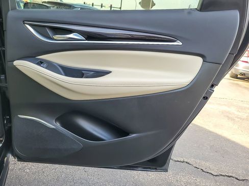 Used 2021 Buick Enclave Essence w/ Sport Touring Edition image 21