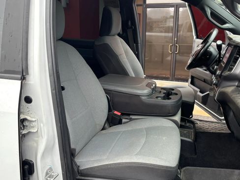 Used 2022 RAM 3500 Big Horn AWD/4WD image 19