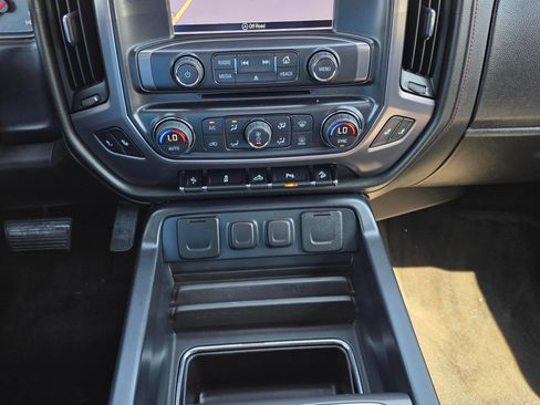 Used 2016 GMC Sierra 1500 SLT w/ All-Terrain Package AWD/4WD image 19