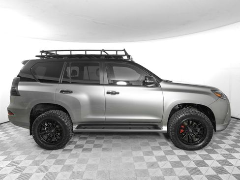 Used 2023 Lexus GX 460 Premium AWD/4WD image 3