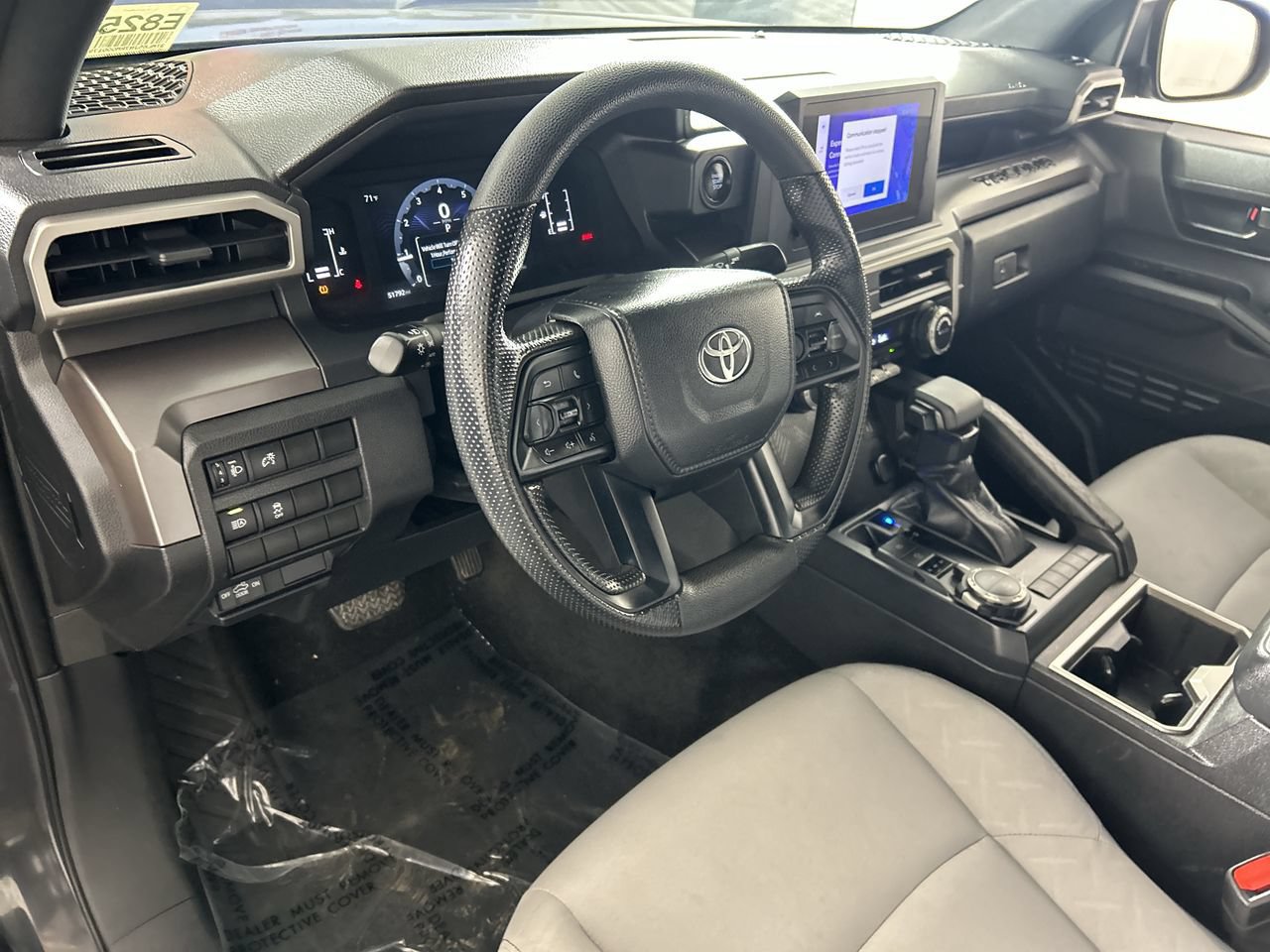 Used 2024 Toyota Tacoma SR5 AWD/4WD image 12