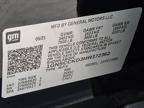 Used 2021 Chevrolet Suburban LT RWD image 25