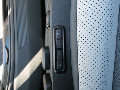 New 2025 Volkswagen ID.4 Pro S image 27