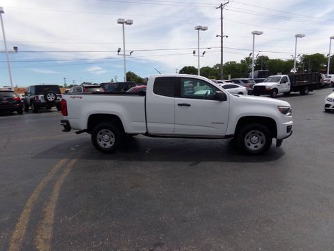 Used 2017 Chevrolet Colorado W/T w/ WT Convenience Package AWD/4WD image 5