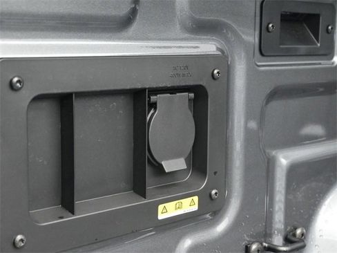 New 2025 Ford Ranger XLT w/ Equipment Group 301A High image 18