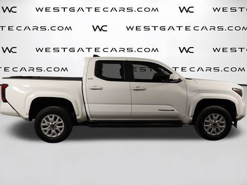 Used 2025 Toyota Tacoma SR5 RWD image 41