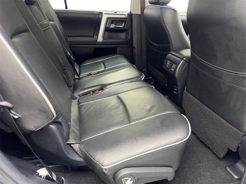 Used 2018 Toyota 4Runner 2WD image 43