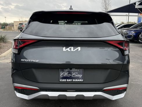 Used 2024 Kia Sportage EX image 6