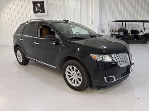 Used 2011 Lincoln MKX 2WD w/ 101A Rapid Spec Order Code image 7