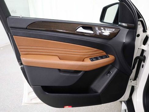 Used 2017 Mercedes-Benz GLE 43 AMG AMG GLE 43 image 16