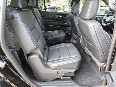 Used 2026 Chevrolet Traverse LT w/ Enhanced Driving Package FWD image 22
