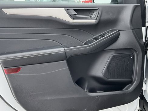 Certified 2022 Ford Escape SE w/ Convenience Package image 13