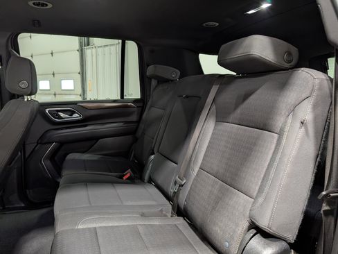 Used 2022 GMC Yukon XL SLE w/ Gmc Pro Safety Plus Package image 17