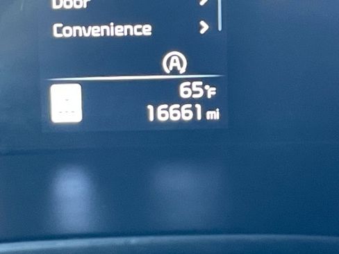 Used 2025 Kia Soul LX w/ LX Technology Package image 38