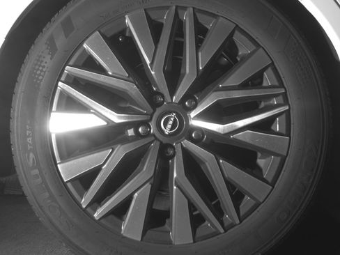 Used 2025 Nissan Altima 2.5 SV FWD image 15