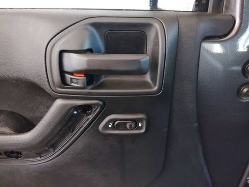 Used 2017 Jeep Wrangler Unlimited Sport AWD/4WD image 33
