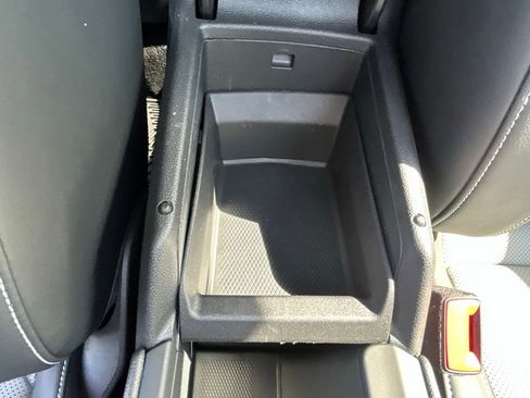 Used 2025 Volkswagen Tiguan SE R-Line FWD image 44