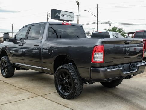 Used 2023 RAM 2500 Big Horn w/ Night Edition AWD/4WD image 10