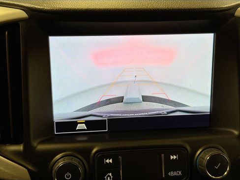 Used 2023 GMC Terrain SLT FWD image 16