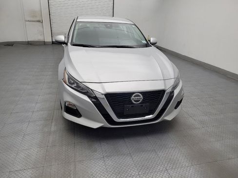 Used 2021 Nissan Altima 2.5 SV FWD image 14