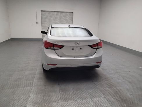 Used 2016 Hyundai Elantra SE FWD image 6