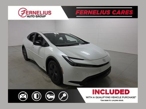 New 2026 Toyota Prius LE image 1