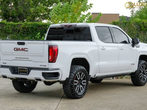Used 2021 GMC Sierra 1500 AT4 w/ AT4 Value Package AWD/4WD image 9