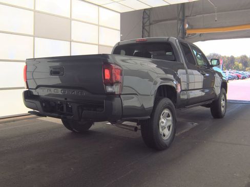 Used 2019 Toyota Tacoma SR RWD image 8