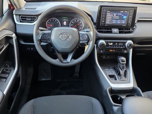 Used 2021 Toyota RAV4 LE image 11