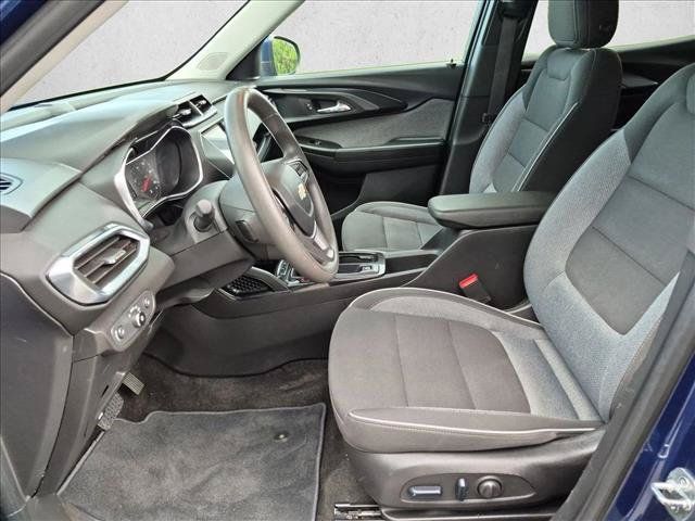 Used 2023 Chevrolet TrailBlazer LT FWD image 15