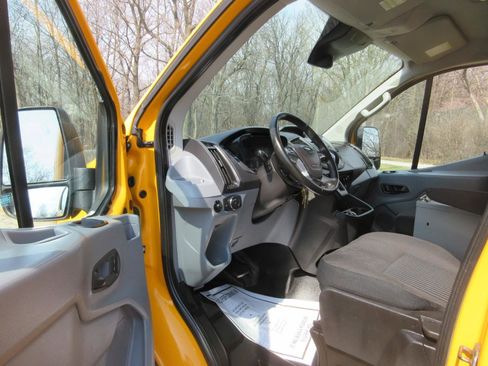 Used 2017 Ford Transit 250 130 Low Roof image 30