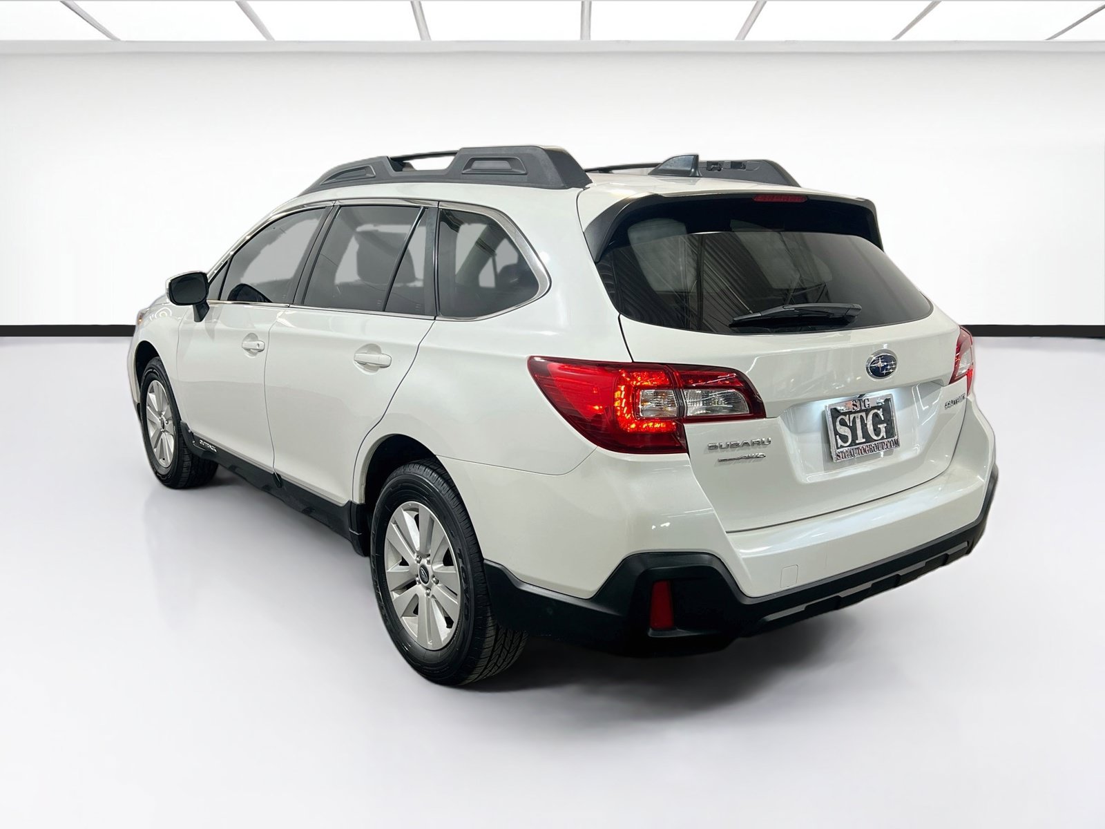 Used 2019 Subaru Outback 2.5i Premium AWD/4WD image 6