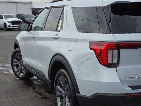 New 2026 Ford Explorer Active w/ Active Comfort Package image 62
