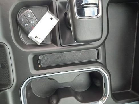 Used 2024 Chevrolet Silverado 1500 LTZ w/ LTZ Convenience Package II image 40