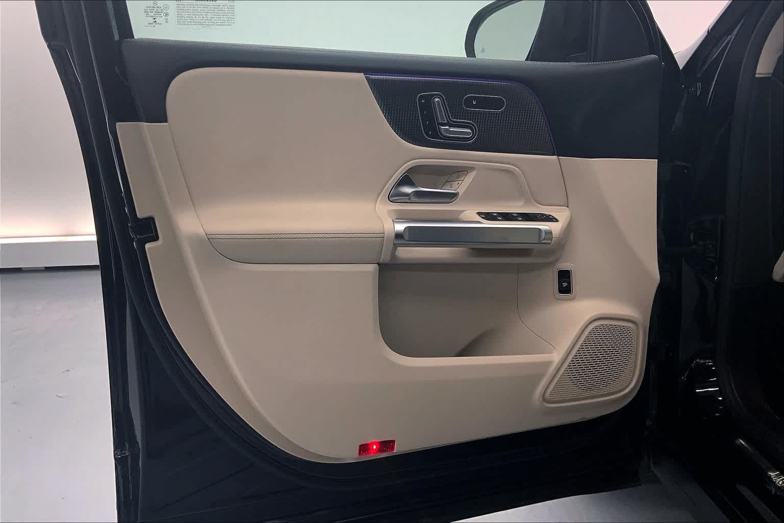 Used 2020 Mercedes-Benz GLB 250 image 25