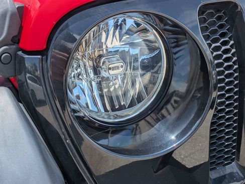 Used 2022 Jeep Wrangler Unlimited Sport AWD/4WD image 10