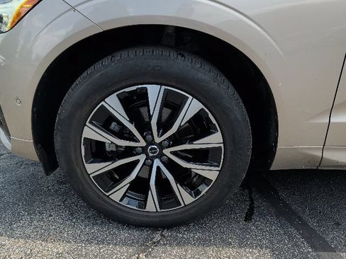 Used 2023 Volvo XC60 B5 Plus w/ Climate Package AWD/4WD image 20
