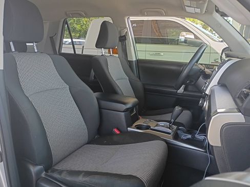 Used 2022 Toyota 4Runner SR5 RWD image 3