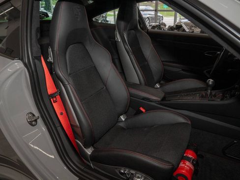 Used 2018 Porsche 911 GT3 RWD image 70