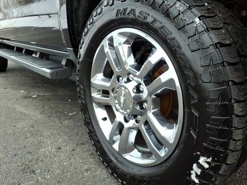 Used 2015 Chevrolet Silverado 2500 High Country w/ Duramax Plus Package image 3