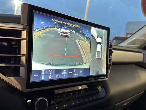 Used 2024 Toyota Tundra Limited image 22