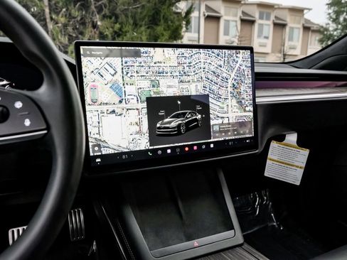 Used 2022 Tesla Model S Base image 28