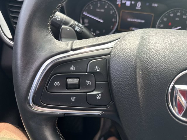 Used 2023 Buick Envision Avenir AWD/4WD image 38