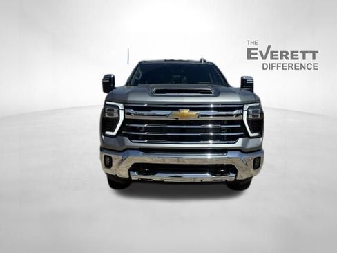 New 2026 Chevrolet Silverado 3500 LTZ w/ LTZ Convenience Package AWD/4WD image 2