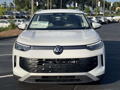New 2026 Volkswagen Tiguan S FWD image 2