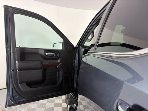 Used 2019 GMC Sierra 1500 SLT w/ SLT Premium Package AWD/4WD image 10