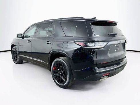 Used 2021 Chevrolet Traverse Premier w/ Redline Edition AWD/4WD image 4