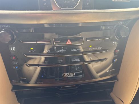 Used 2017 Lexus LX 570 4WD image 14