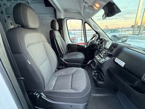 Used 2023 RAM ProMaster 2500 image 16
